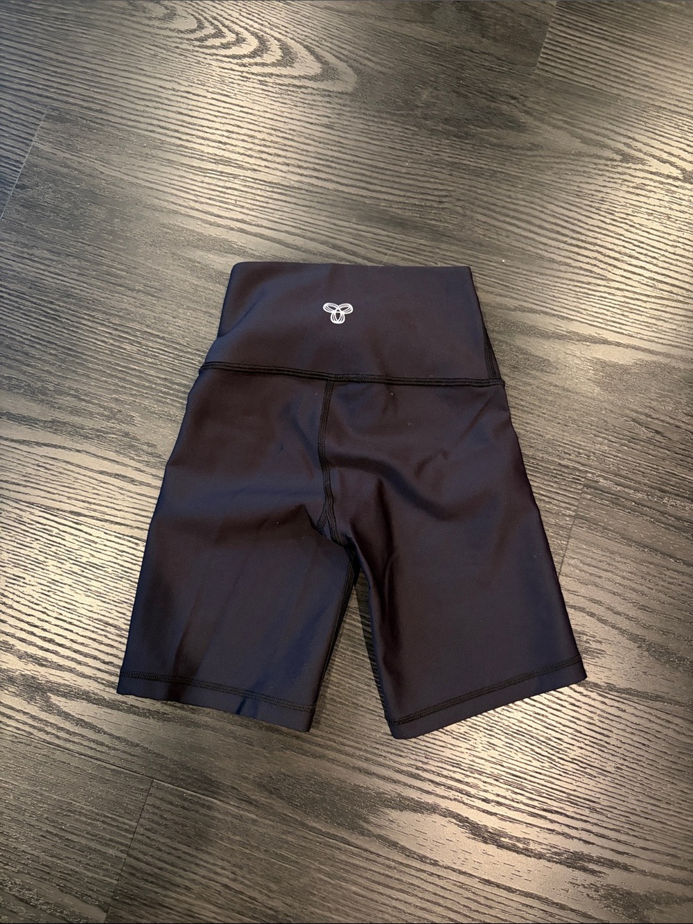 Aritzia Golden Gloss High-Waist 7” Bike Shorts for Women
